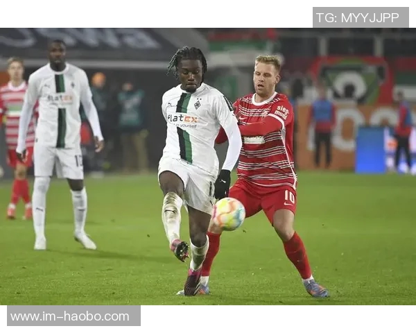 福法纳称罗塞尼尔注入新精神球队踢得更具侵略性提升了整体表现